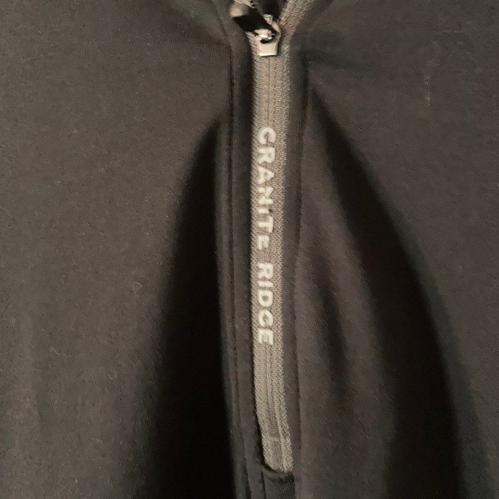 Levelwear 1/4 zip - Picture 3 of 8